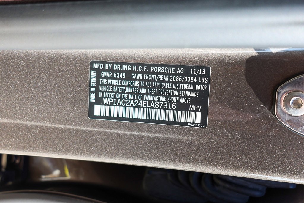 Used 2014 Porsche Cayenne Turbo S image 36