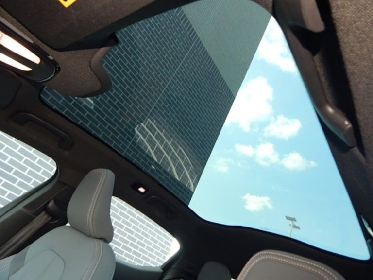 Used 2022 Polestar Polestar 2 w/ Plus Package image 24