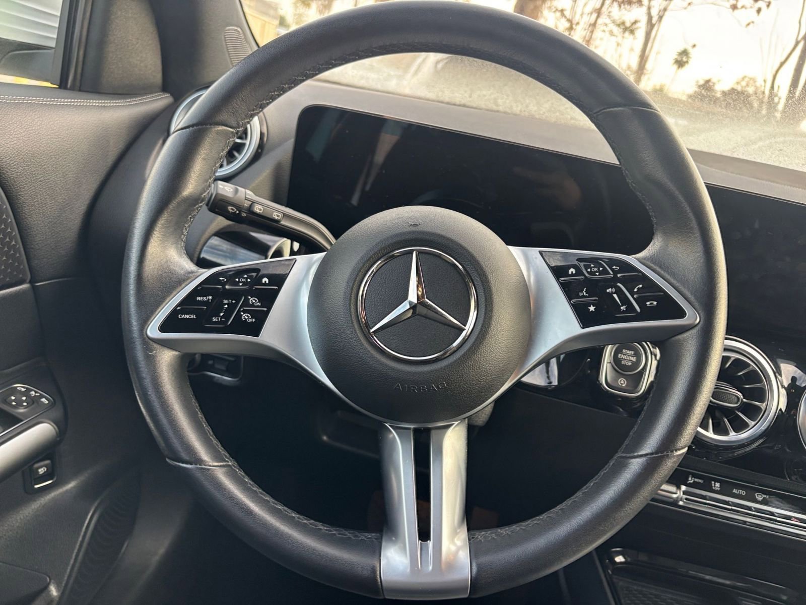 Used 2025 Mercedes-Benz GLA 250 4MATIC image 28