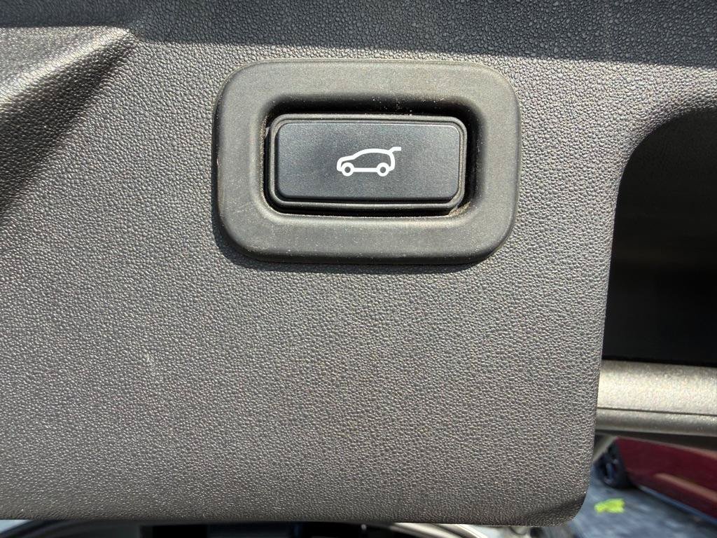 Used 2021 Land Rover Discovery Sport S R-Dynamic AWD/4WD image 9