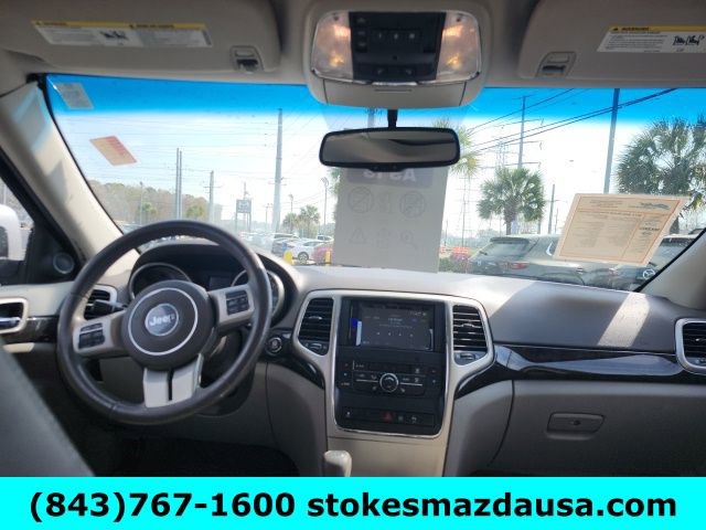 Used 2012 Jeep Grand Cherokee Laredo image 2