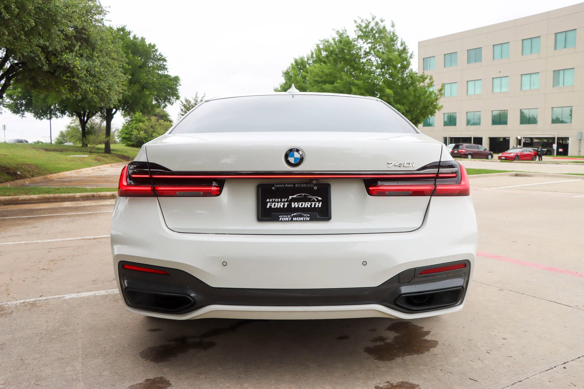 Used 2020 BMW 740i w/ M Sport Package RWD image 6
