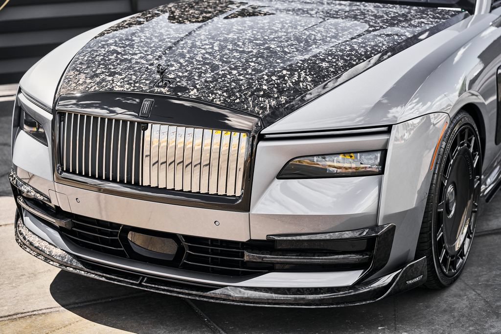 Used 2025 Rolls-Royce Spectre Black Badge AWD/4WD image 6