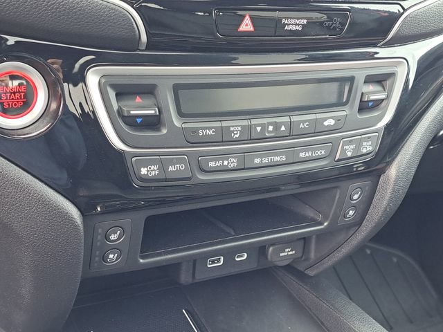 Certified 2025 Honda Ridgeline Black Edition image 16