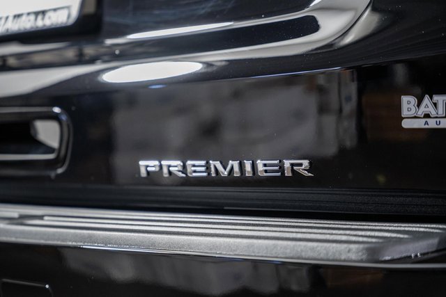 New 2026 Chevrolet Suburban Premier image 7
