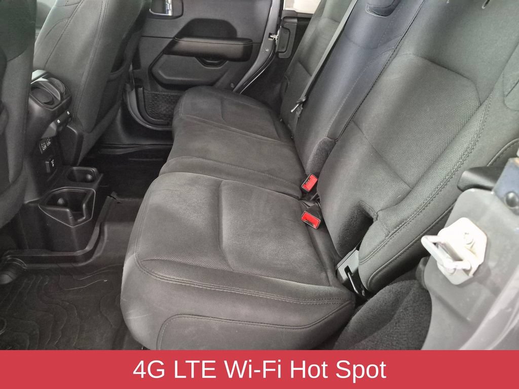 Used 2019 Jeep Wrangler Unlimited Sahara AWD/4WD image 28