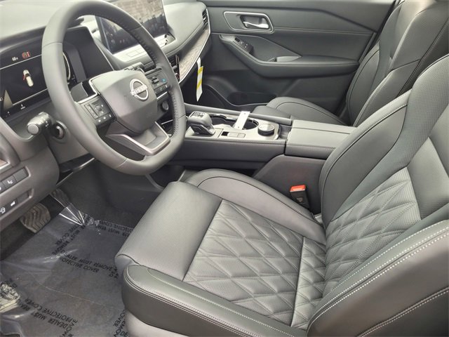 New 2026 Nissan Rogue Platinum image 5