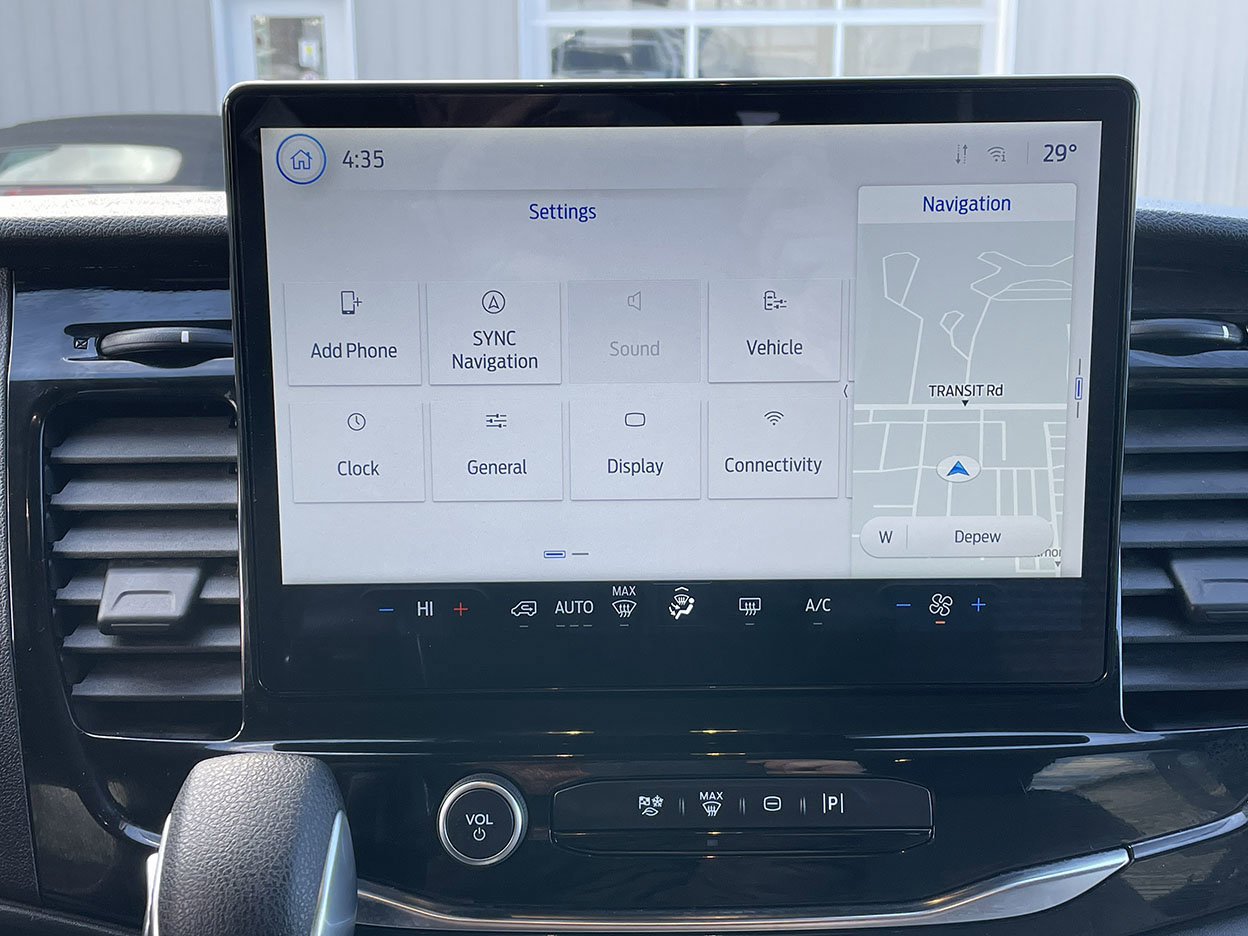 Used 2024 Ford Transit 350 XLT image 28