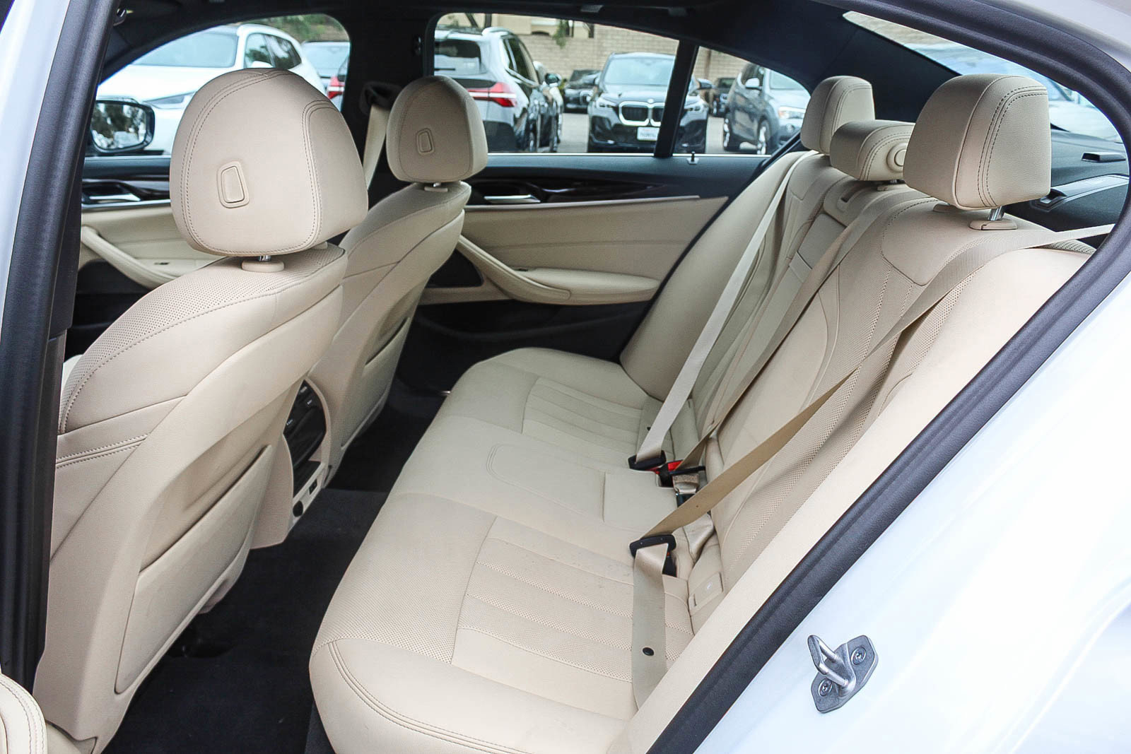 Certified 2023 BMW 530i w/ Premium Package image 18