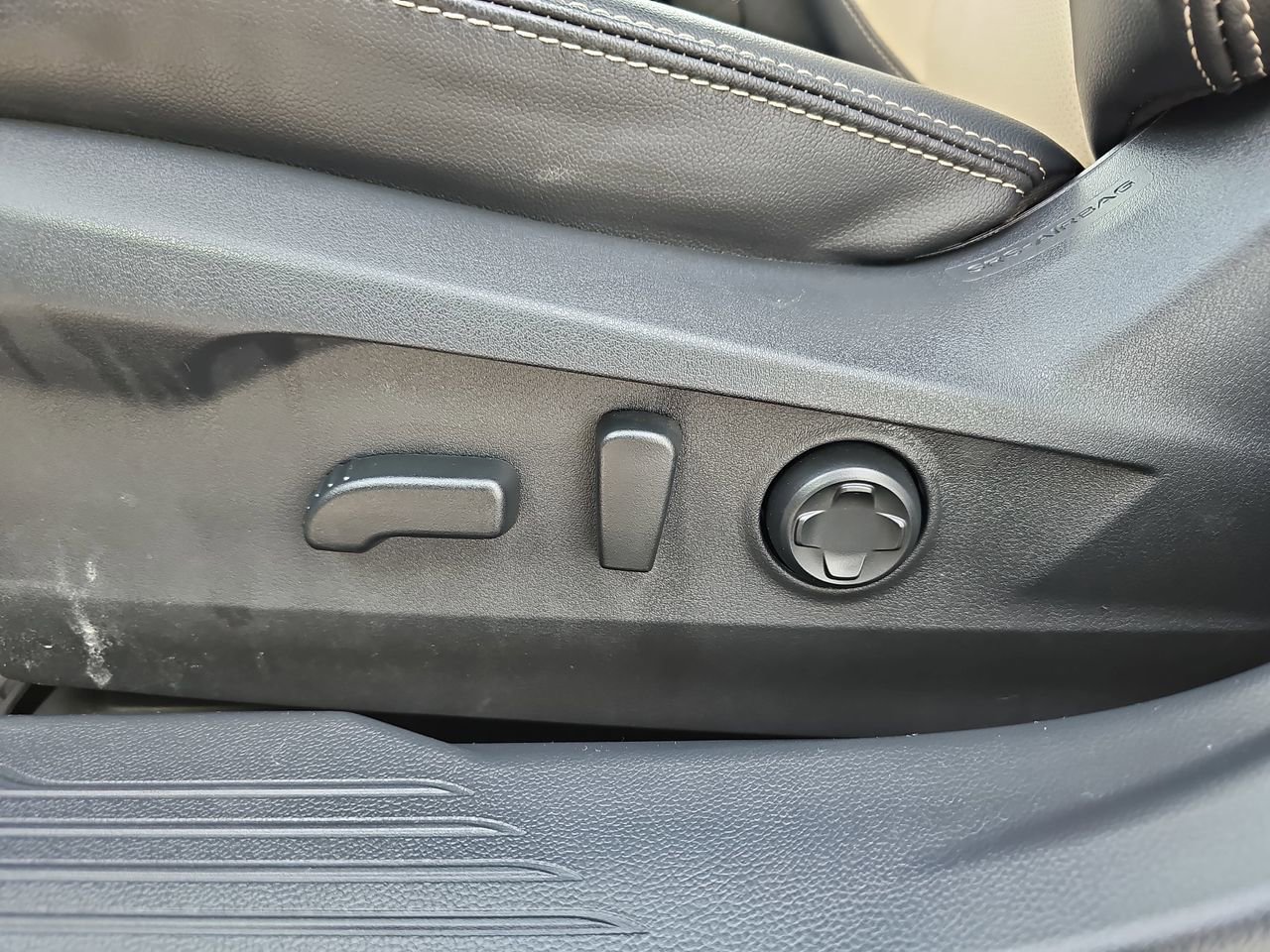 Certified 2023 Subaru Outback Limited w/ Popular Package #2 image 35