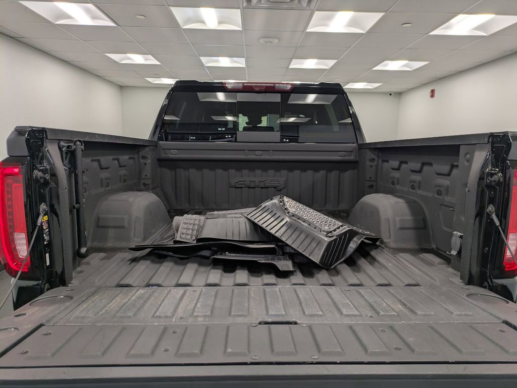 Used 2024 GMC Sierra 1500 AT4 w/ Technology Package image 25