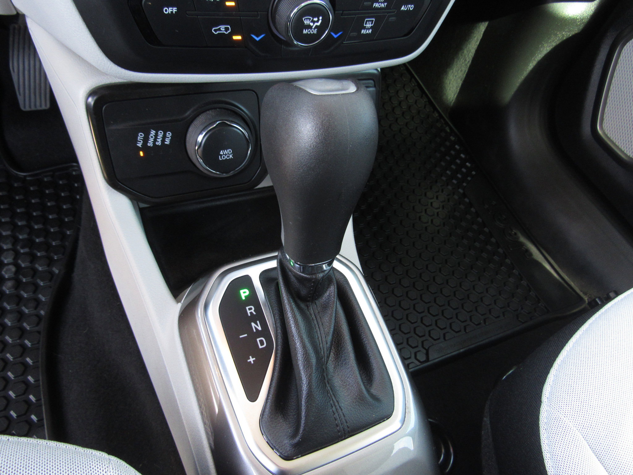 Used 2022 Jeep Renegade Latitude image 20