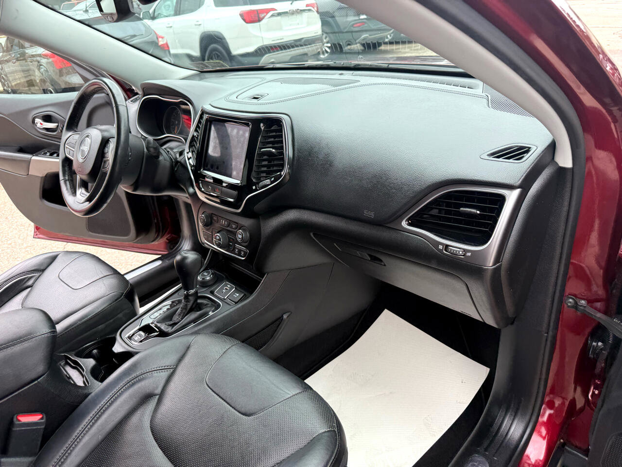 Used 2019 Jeep Cherokee Limited image 51