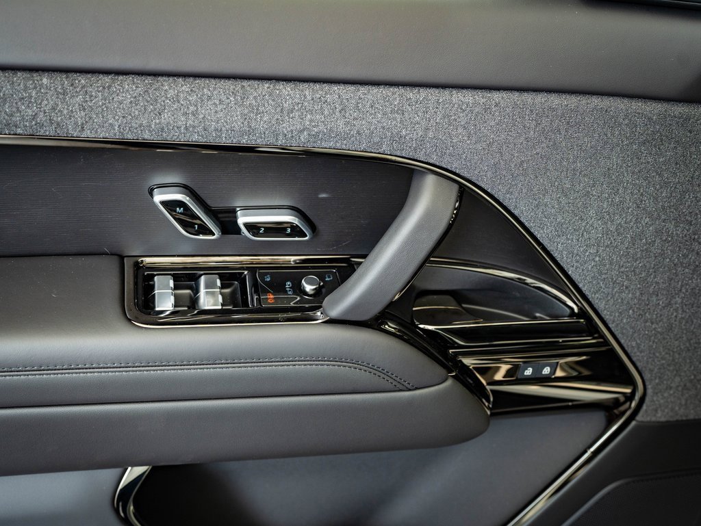 New 2026 Land Rover Range Rover Sport Dynamic SE image 23