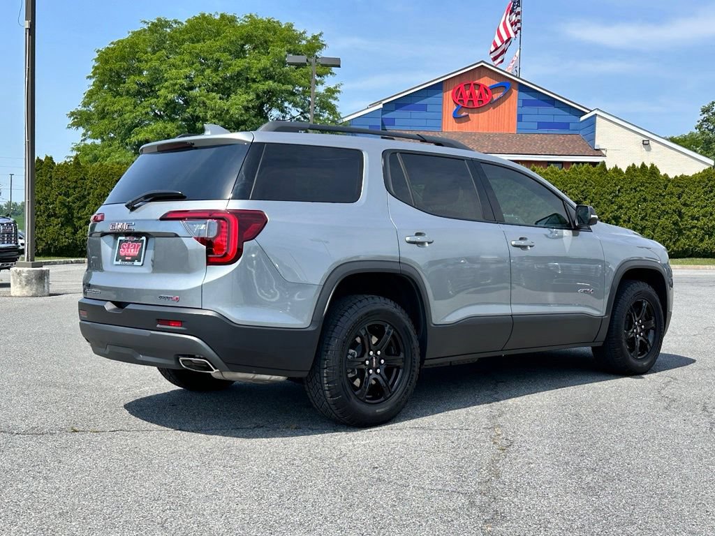 Used 2023 GMC Acadia AT4 w/ Technology Package AWD/4WD image 10