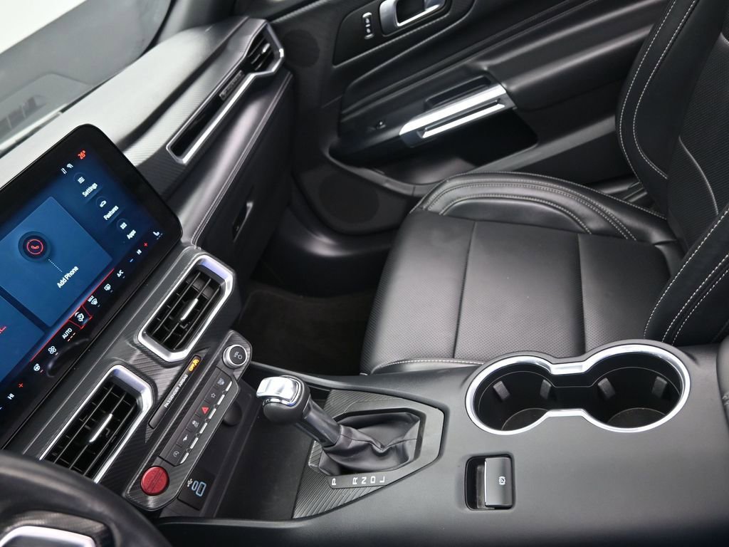 Used 2025 Ford Mustang Premium image 20