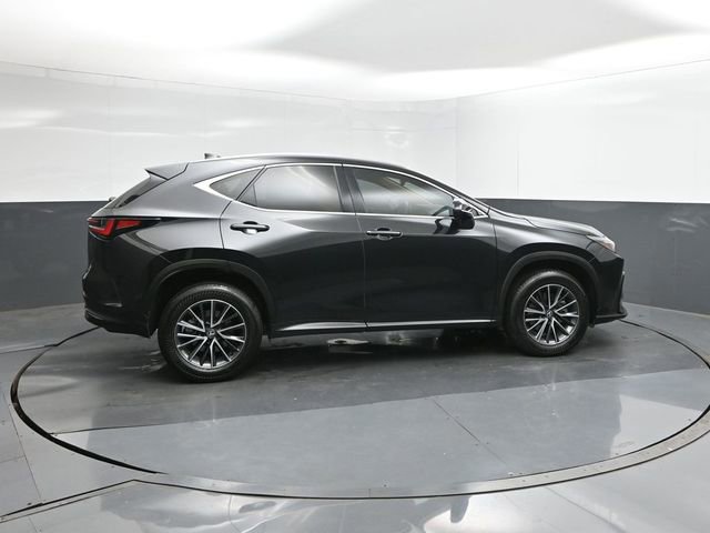 Used 2025 Lexus NX 250 FWD w/ Towing Package (2000 Lbs) image 11