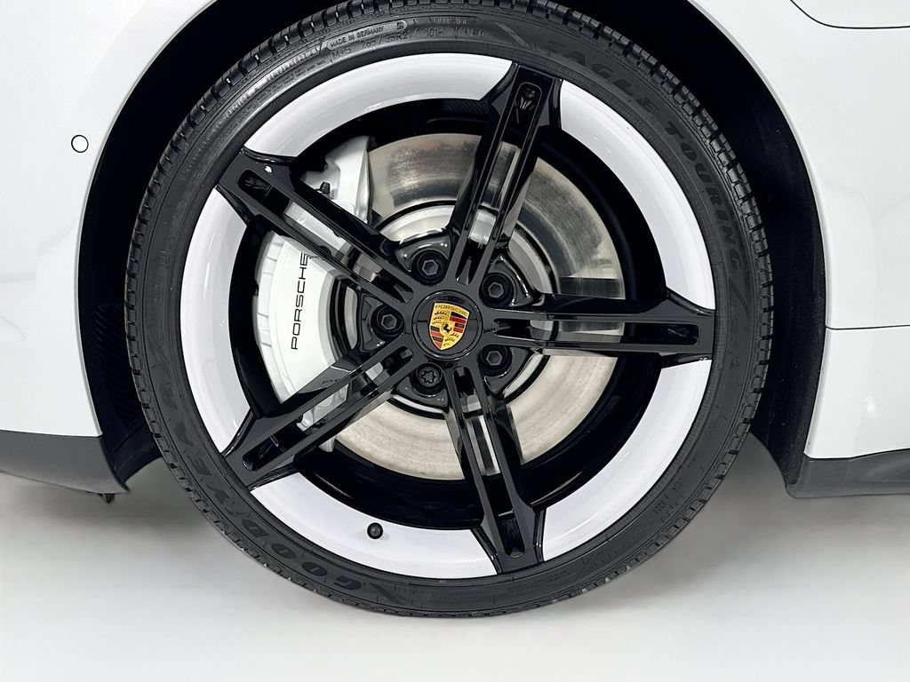 Certified 2024 Porsche Taycan 4S AWD/4WD image 33