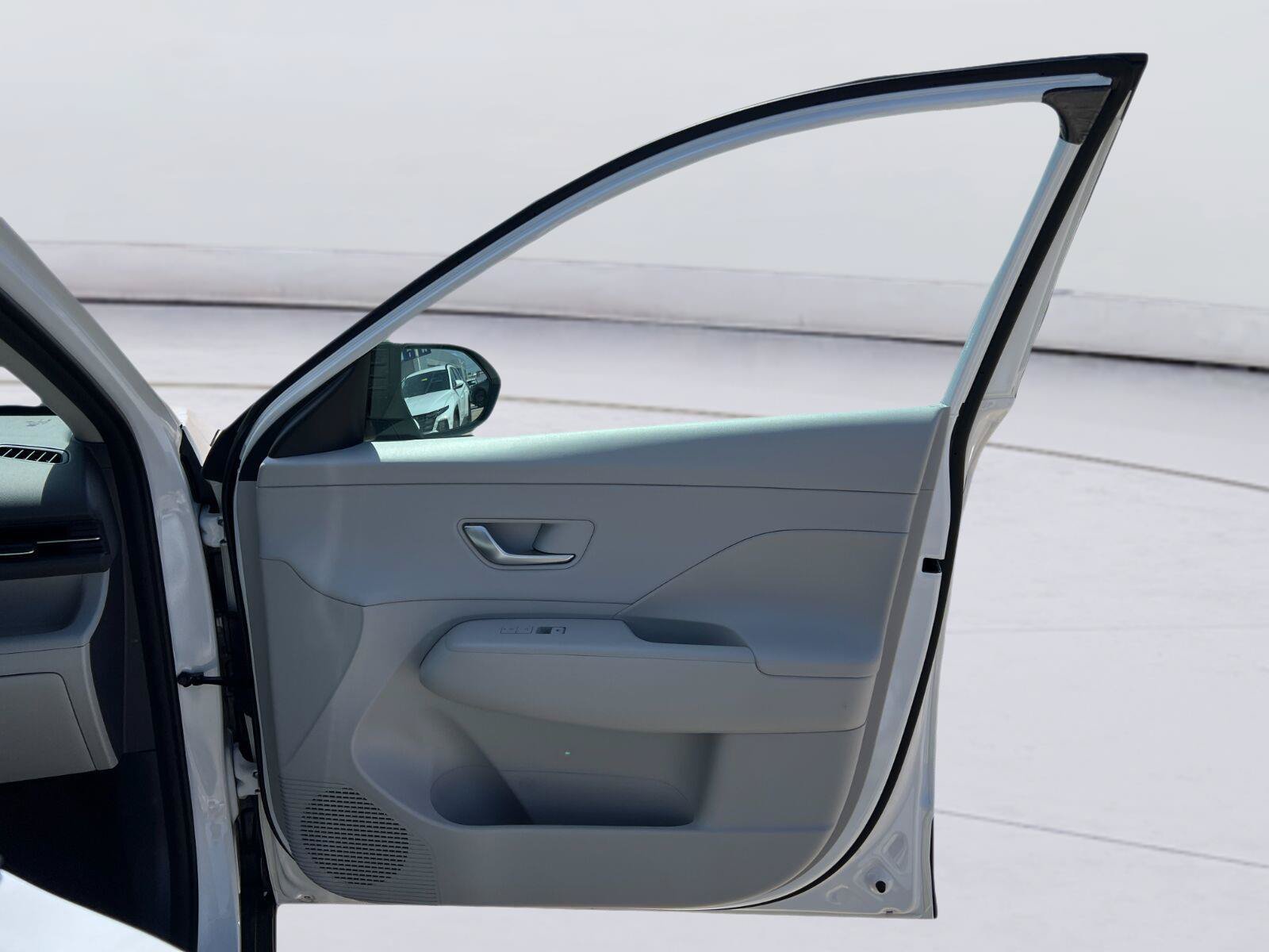 New 2026 Hyundai Kona SEL Premium FWD image 18