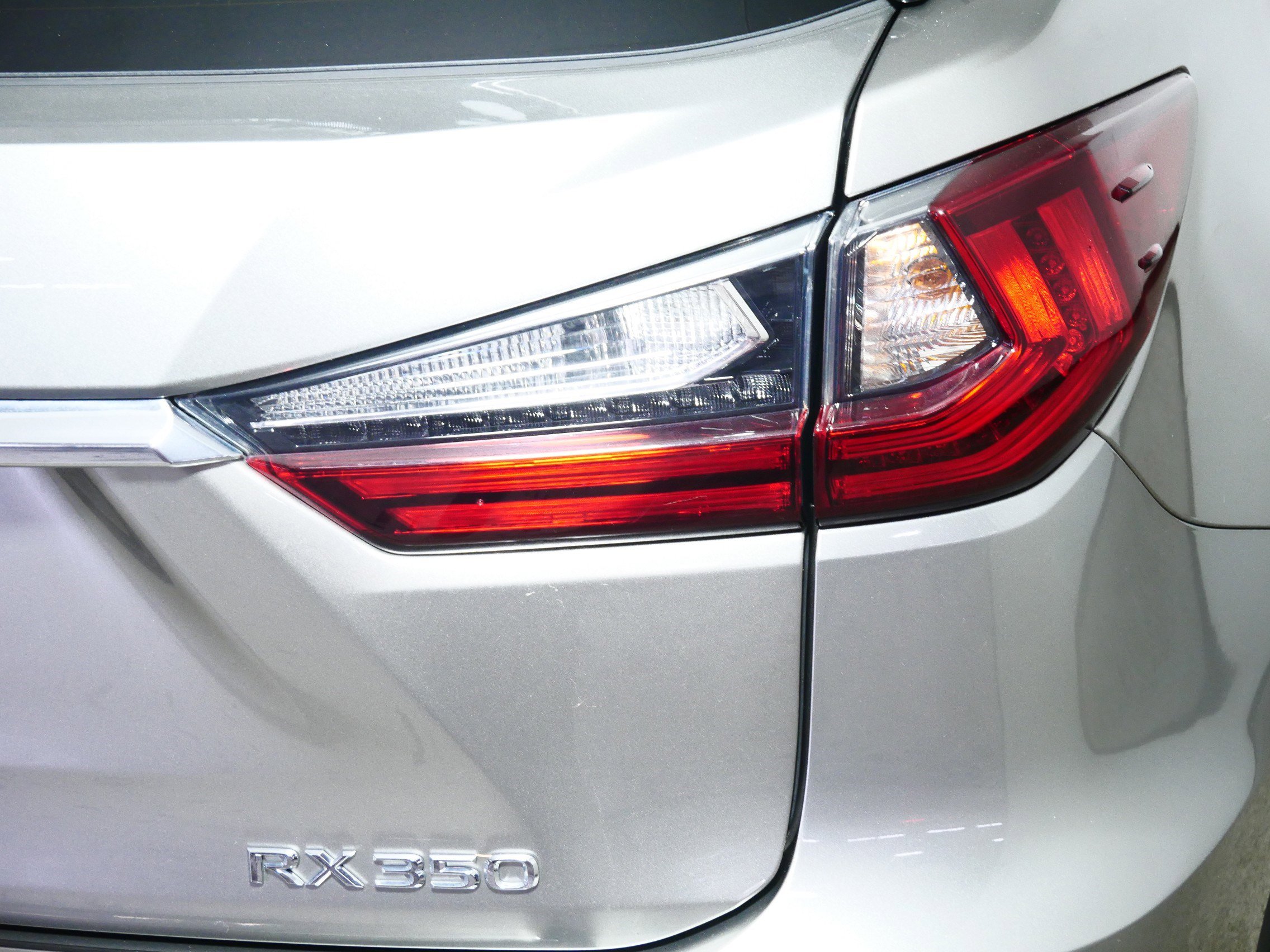 Used 2018 Lexus RX 350 AWD image 17