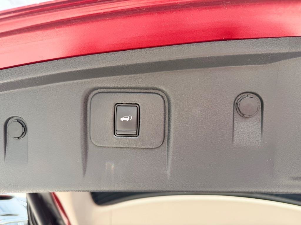 Used 2022 Nissan Murano SL FWD image 8