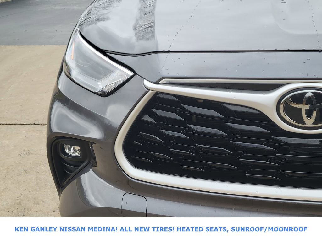 Used 2023 Toyota Highlander L image 9