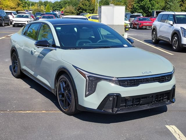 New 2026 Kia K4 GT-Line Turbo FWD image 3