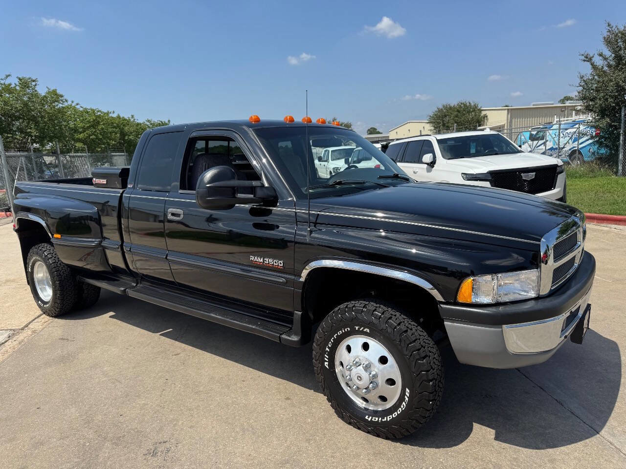 Used 1998 Dodge Ram 3500 Truck 4x4 Quad Cab image 30