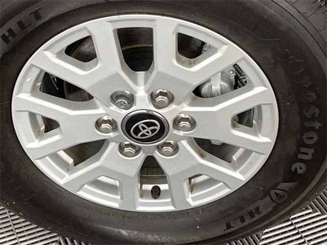 Used 2025 Toyota Tacoma SR image 27