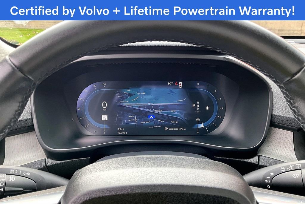 Used 2025 Volvo XC40 B5 Plus image 28