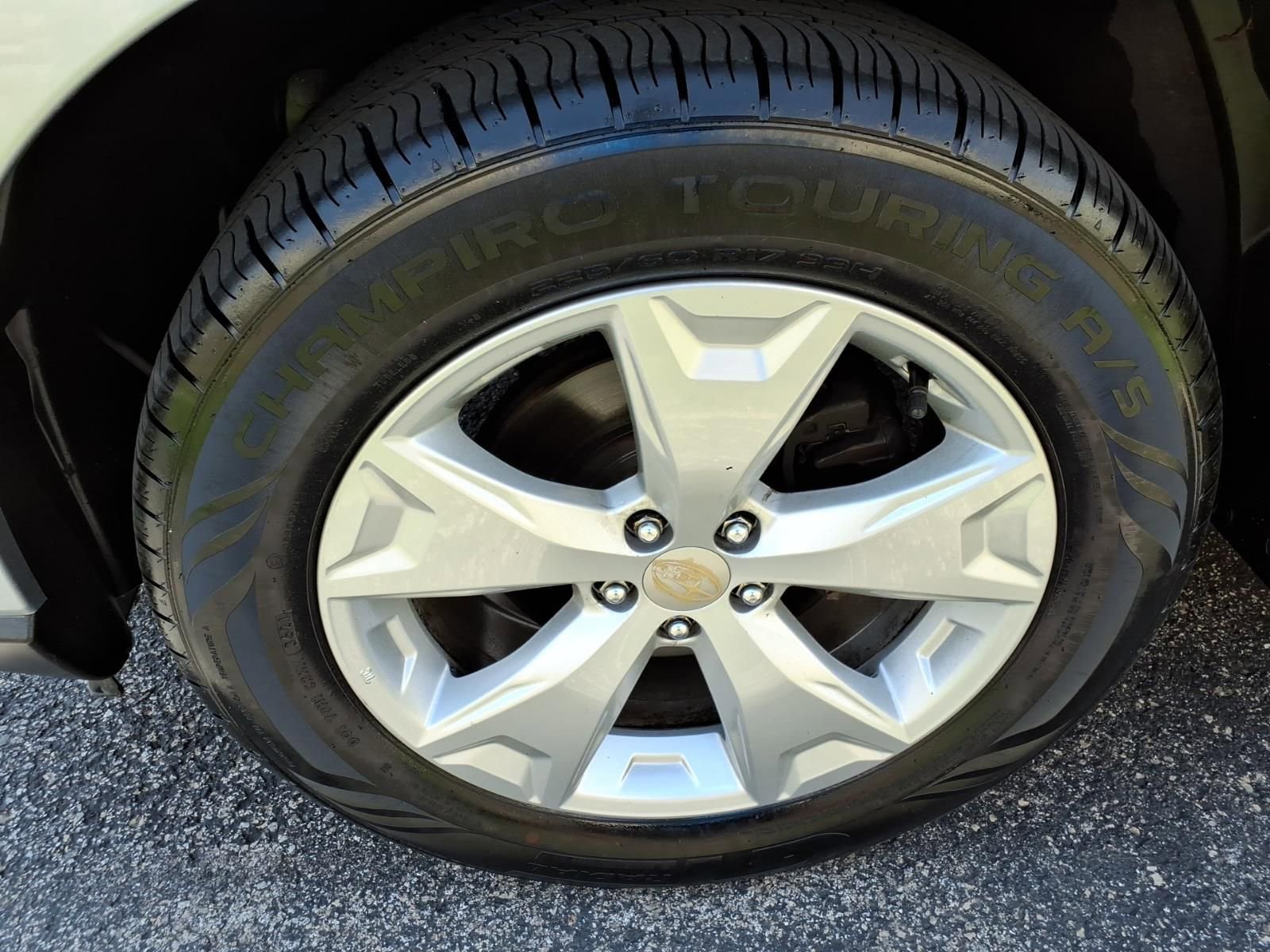 Used 2015 Subaru Forester 2.5i Limited AWD/4WD image 13