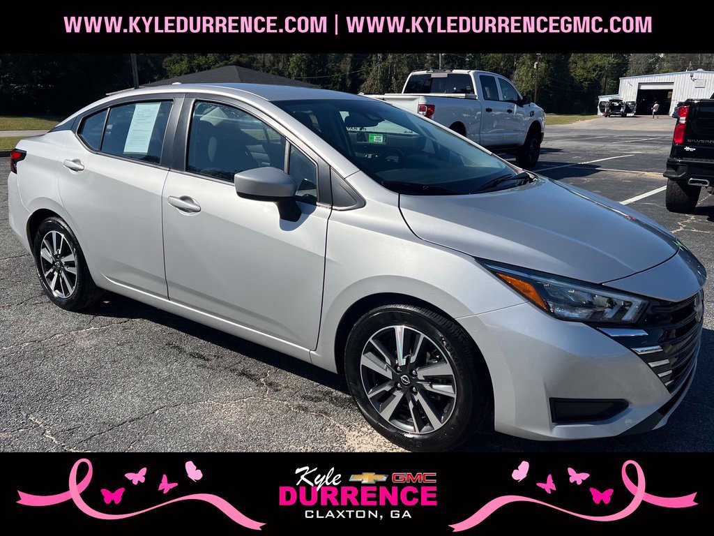Used 2025 Nissan Versa SV FWD image 1