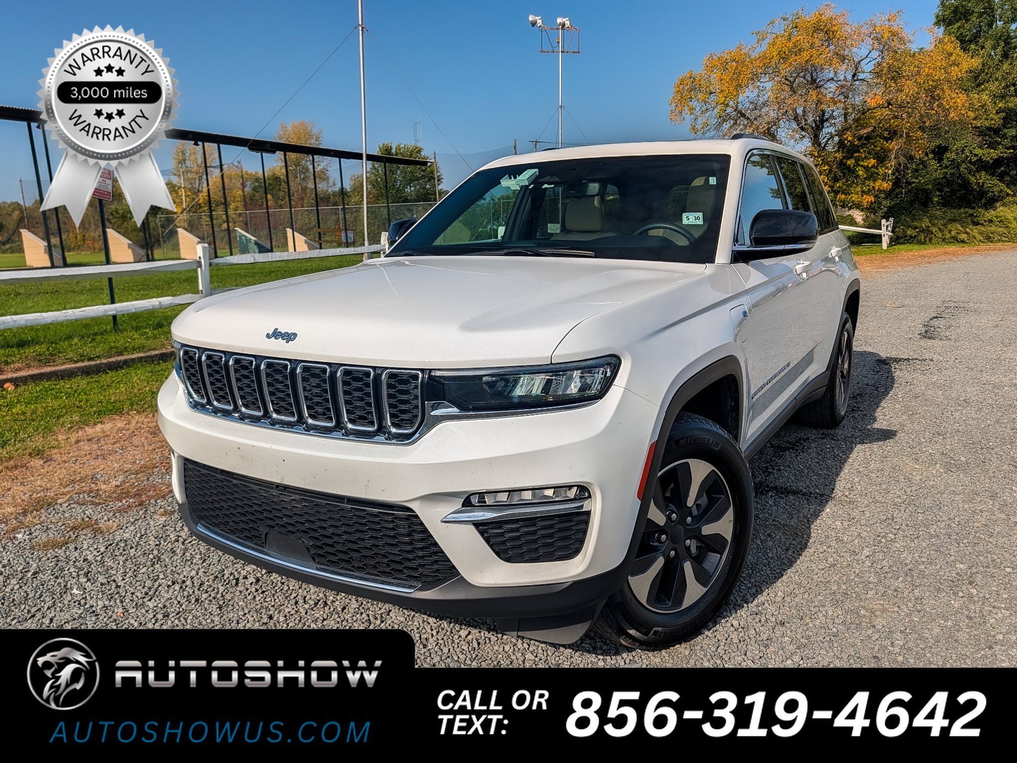 Used 2024 Jeep Grand Cherokee Limited 4xe AWD/4WD image 1