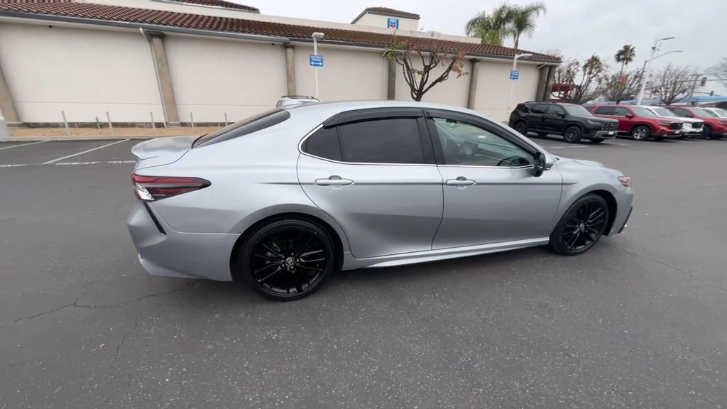 Used 2023 Toyota Camry XSE image 9