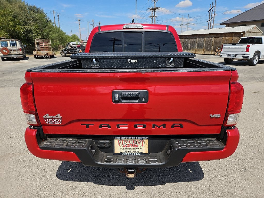 Used 2022 Toyota Tacoma SR AWD/4WD image 6