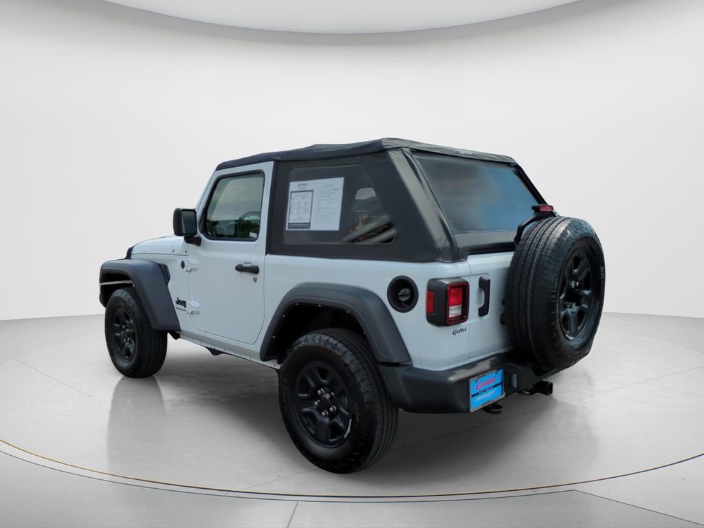 Used 2025 Jeep Wrangler Sport image 6