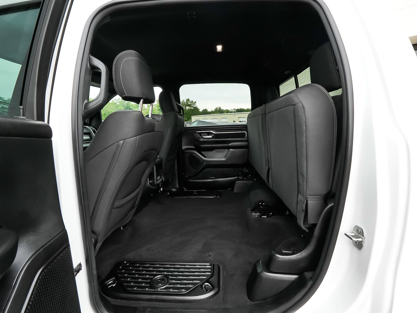 Used 2025 RAM 1500 Big Horn AWD/4WD image 33
