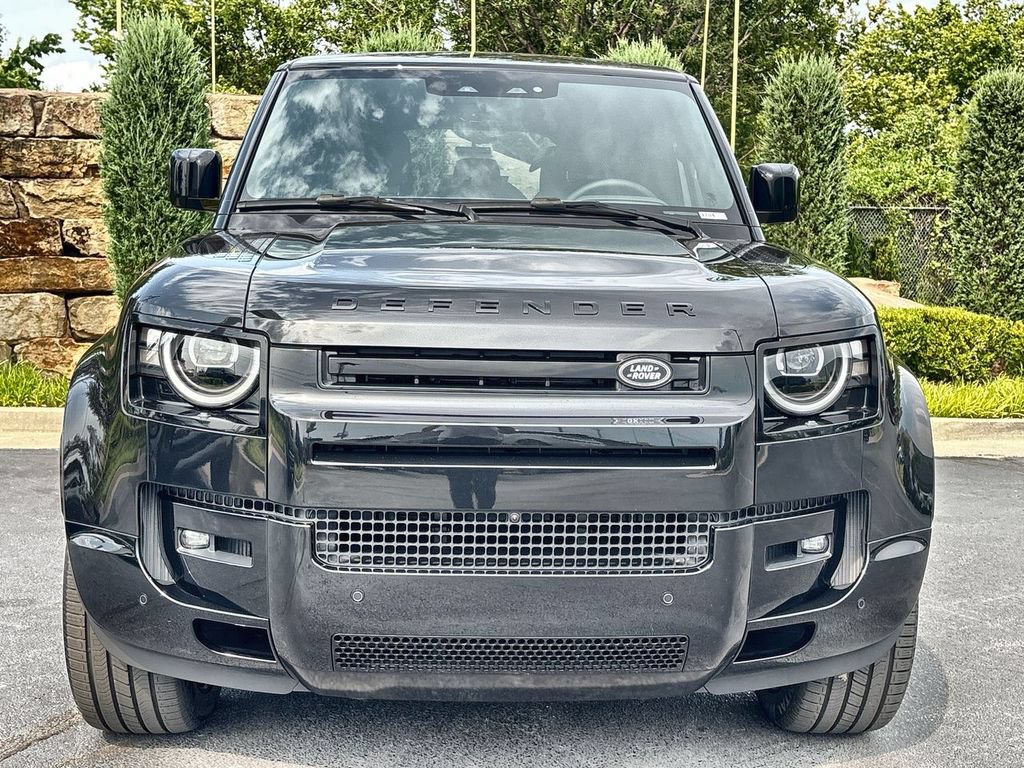 New 2026 Land Rover Defender 110 X-Dynamic SE AWD/4WD image 8