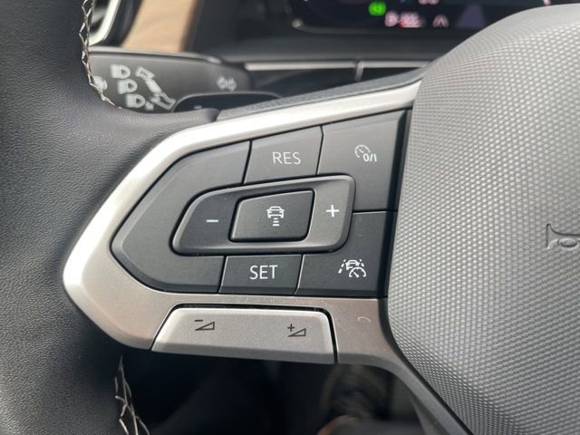 Certified 2025 Volkswagen Atlas SE image 15