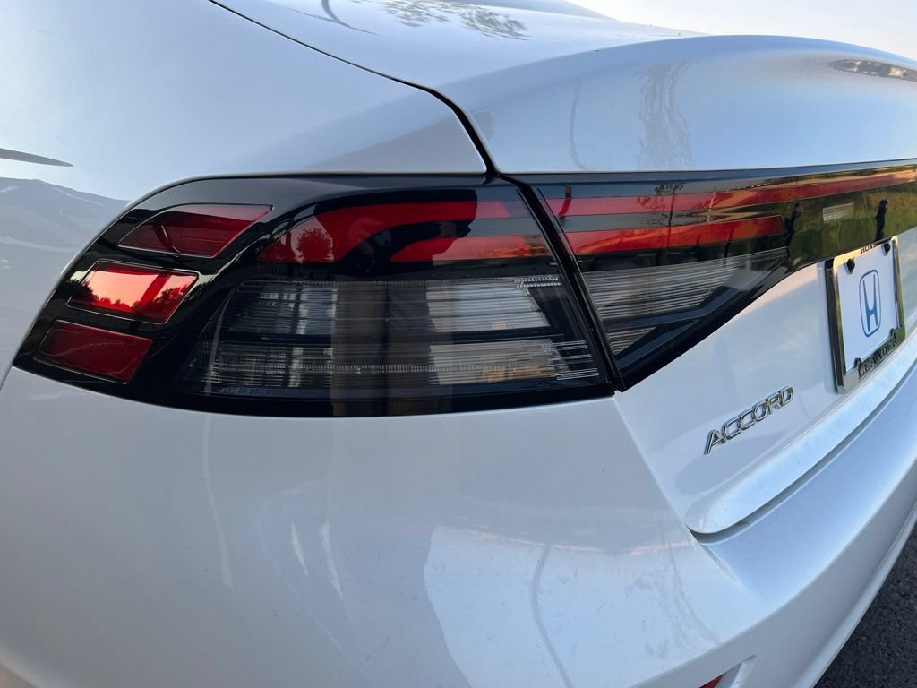 Certified 2025 Honda Accord SE image 7