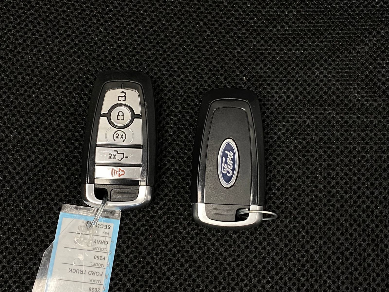 Used 2025 Ford F250 Lariat w/ Chrome Package image 14