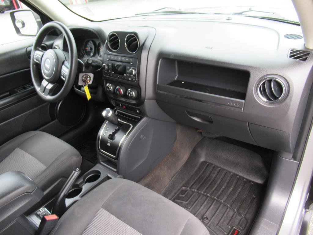 Used 2016 Jeep Patriot Sport w/ Power Value Group image 10