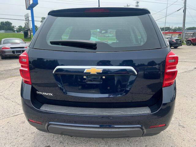 Used 2017 Chevrolet Equinox LS image 5