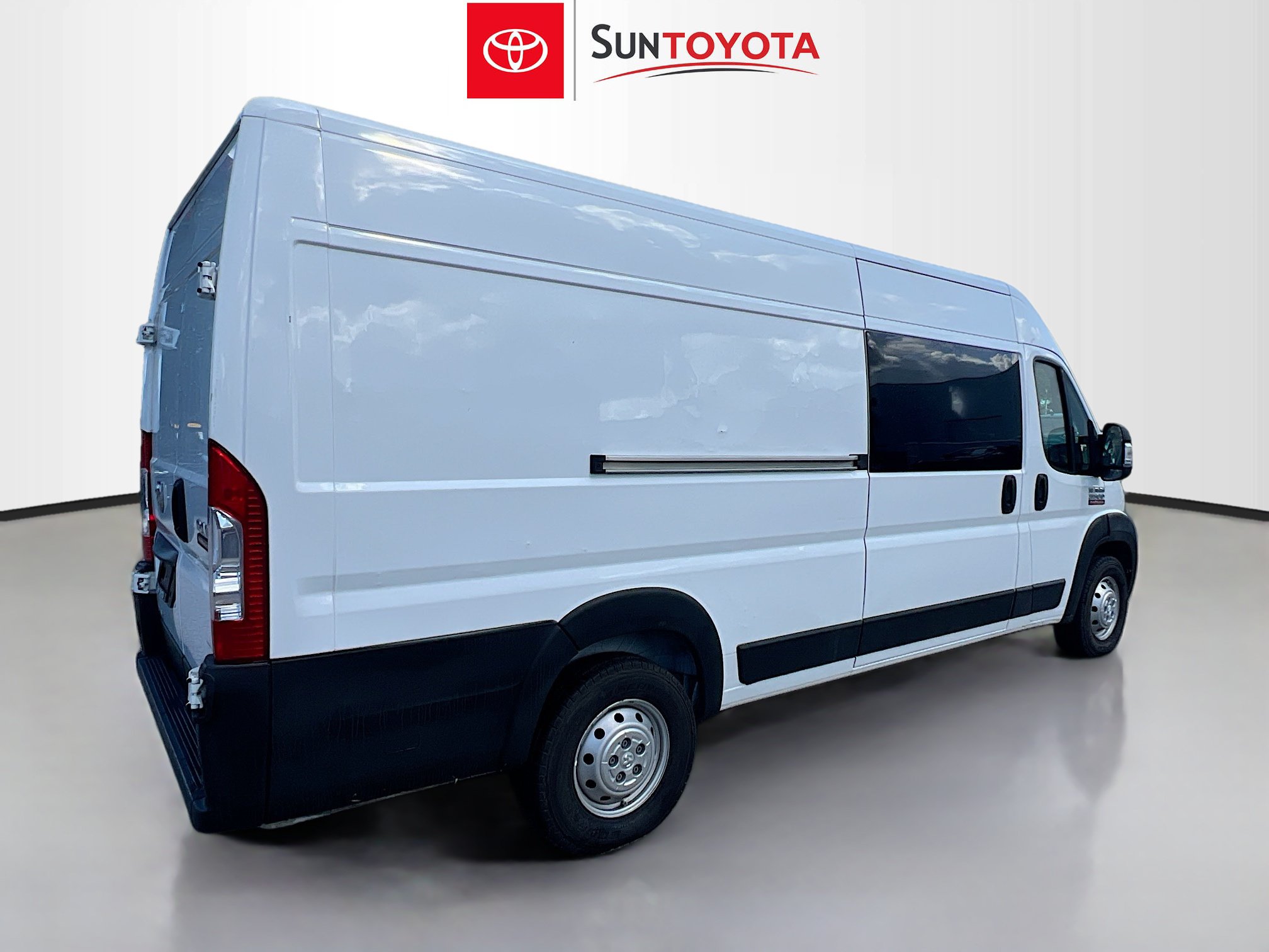 Used 2022 RAM ProMaster 3500 FWD image 4