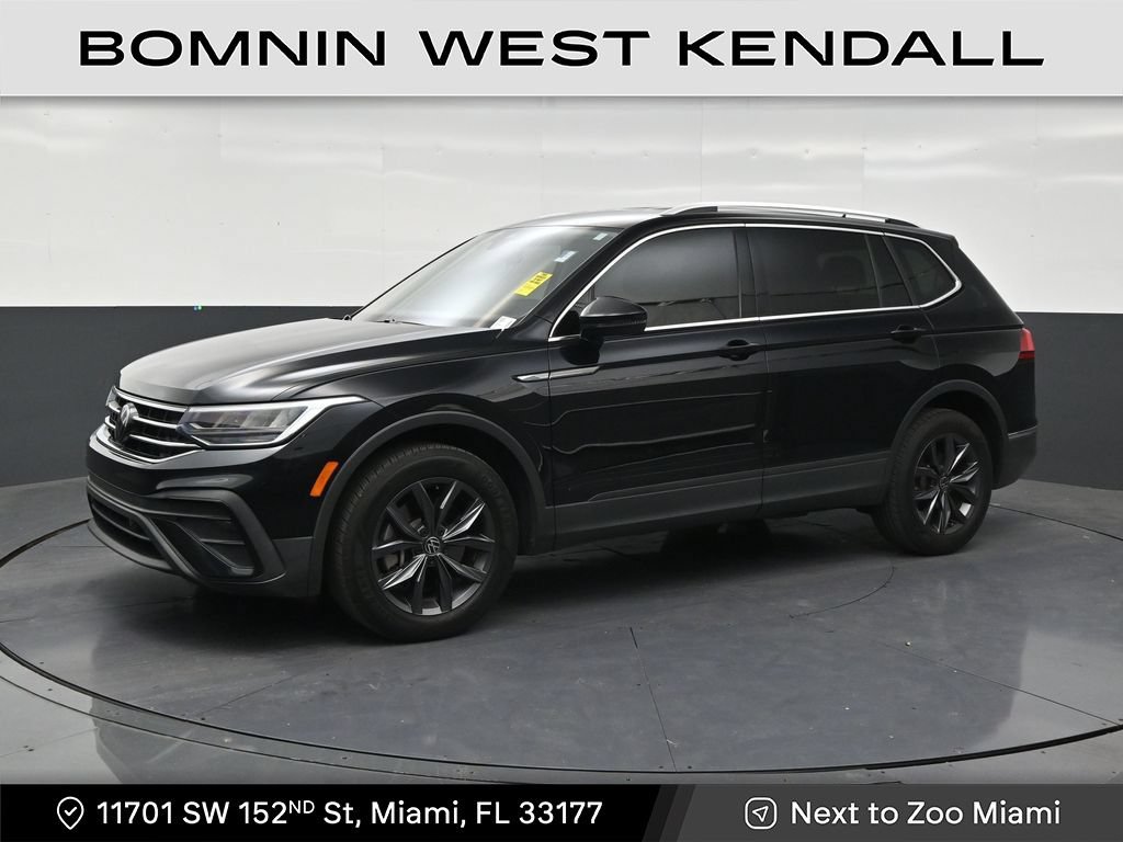 Used 2023 Volkswagen Tiguan SE FWD image 1
