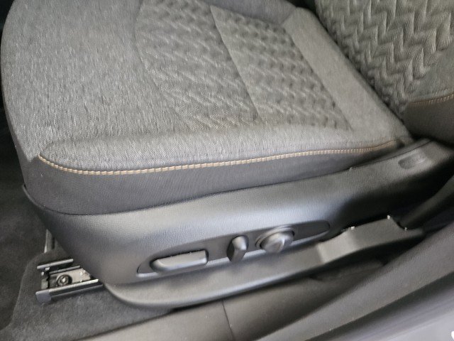 Used 2024 Chevrolet Equinox LT AWD/4WD image 30