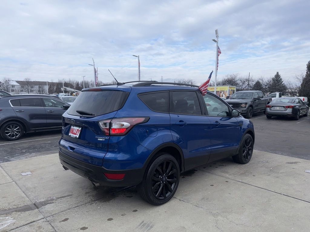 Used 2017 Ford Escape Titanium image 9