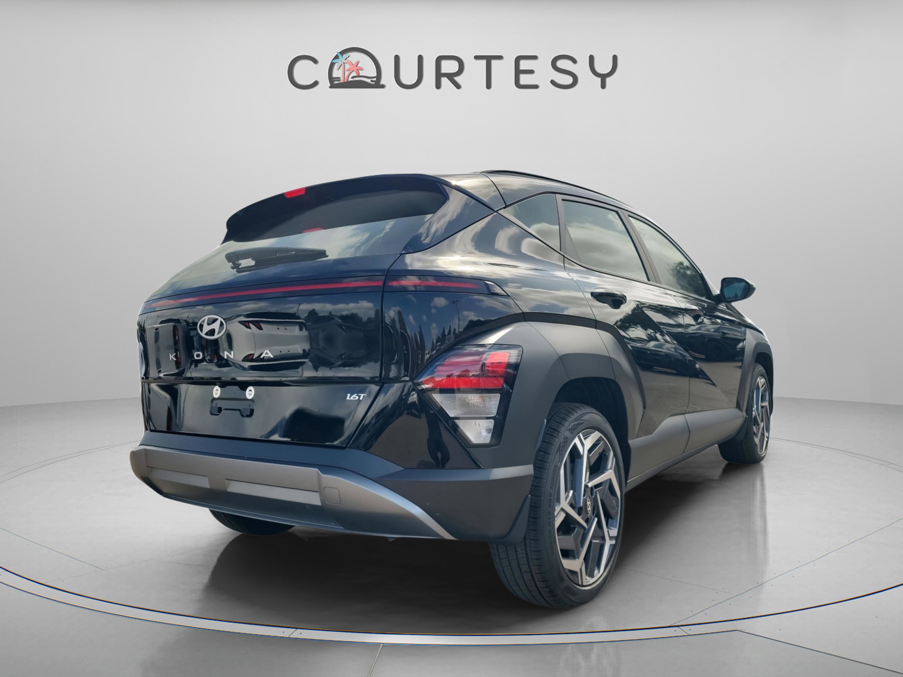 New 2026 Hyundai Kona SEL Premium image 4