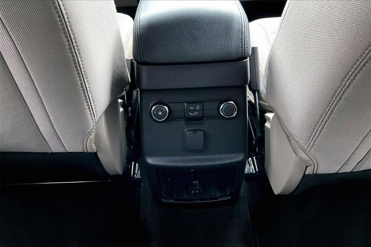Used 2019 Ford Explorer FWD image 15