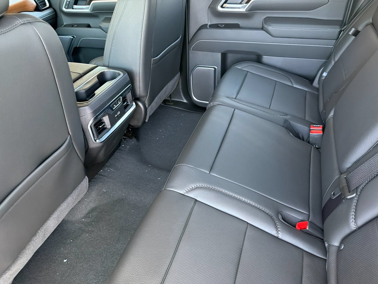 New 2026 GMC Sierra 3500 Denali w/ Denali Reserve Package AWD/4WD image 12